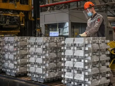 Mỹ mở rộng lệnh cấm với Nga, giá nhiều kim loại quan trọng tăng vọt