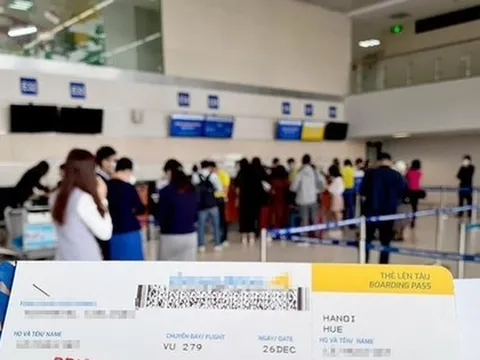 Chiêu mới 'hạ nhiệt' giá vé máy bay mùa cao điểm
