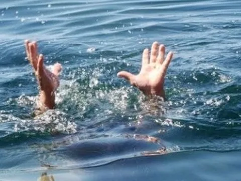 Hai anh em ruột đi câu cá, đuối nước tử vong thương tâm