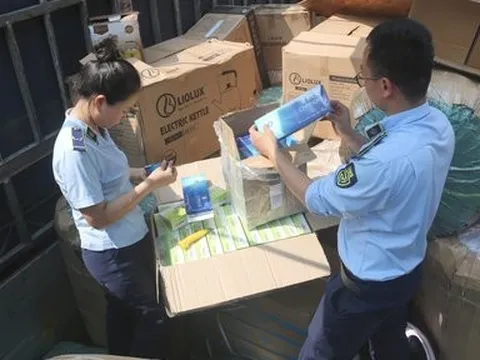 Ngăn chặn phương tiện vận chuyển thuốc lá điếu nhập lậu