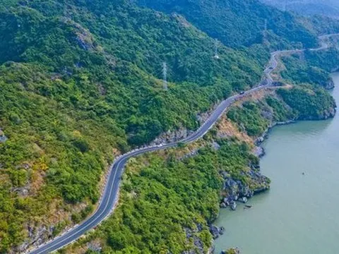 Khám phá cung đường ven biển được mệnh danh đẹp nhất miền Bắc