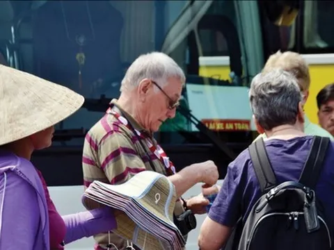 Yêu cầu công khai giá, ngăn chặn 'chặt chém' khách du lịch
