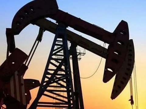 Nga hạ dự báo giá xuất khẩu dầu thô xuống 65 USD/thùng
