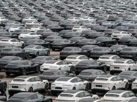 Trung Quốc thừa nhà máy ô tô nghiêm trọng: Con số gấp 2 lượng người muốn mua xe, hàng chục cơ sở phải đóng cửa hoặc thanh lý, 3/4 xe xăng xuất khẩu đều là mẫu thị trường trong nước không cần