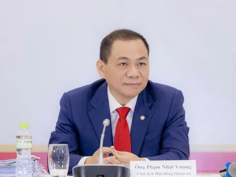 Tỷ phú Phạm Nhật Vượng: Sẽ tài trợ thêm 1 tỷ USD cho VinFast