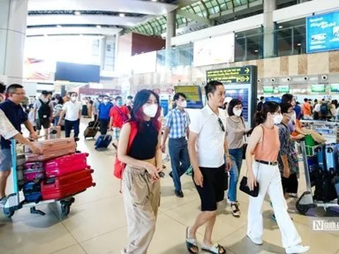 Khách đi máy bay dịp lễ 30/4 cần lưu ý gì để nhanh chóng, an toàn?