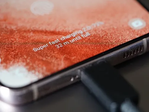 Chuyên gia: Ngay khi mua flagship Samsung, đừng lấy thêm thứ này vì 'có vấn đề'