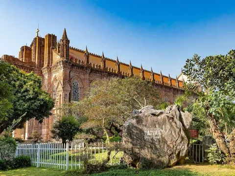 Phát hiện "khu vườn địa đàng" ngay tại Ninh Bình: Mở cửa miễn phí, là địa điểm "sống ảo" khiến giới trẻ thích mê