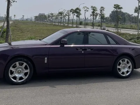 Rolls-Royce Ghost 11 năm tuổi độ kit như bản 2024: Rao bán 10 tỷ đồng nhưng có điểm dễ khiến khách đặt câu hỏi