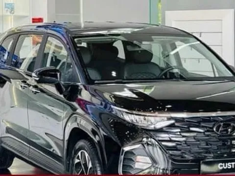 Nhiều đại lý ô tô vẫn loay hoay xả hàng tồn kho