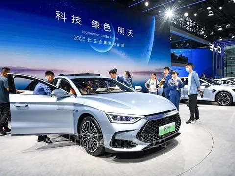 'Cuộc chiến sinh tồn' trên thị trường xe điện Trung Quốc