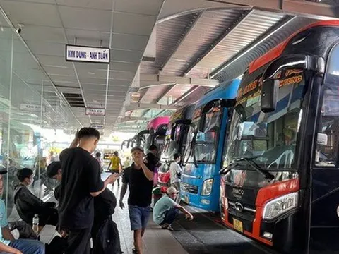 Các dịch vụ đi lại, lưu trú, ăn uống dịp nghỉ lễ 30-4 gây áp lực lên mặt bằng giá