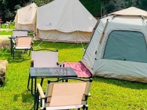 Giá vé máy bay đắt đỏ, dân đổ xô đi du lịch gần, homestay ven Hà Nội bội thu