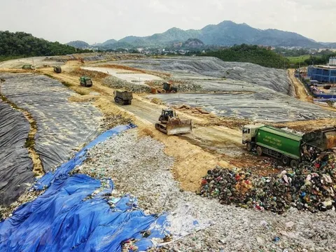 Bãi rác 'khủng' nhất Thủ đô, mỗi ngày tiếp nhận 5.000 tấn rác sẽ trở thành điểm check in mới của giới trẻ?