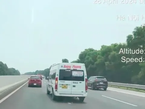 Tài xế xe khách Limousine liên tục lạng lách trên cao tốc