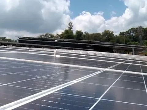 Bộ Công Thương nói gì về điện mặt trời mái nhà giá 0 đồng khi bán lên lưới?