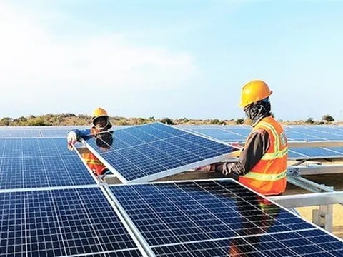 Tiêu thụ điện lập kỷ lục vì nắng nóng