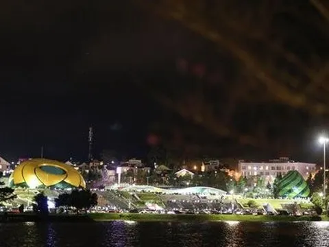 Quảng trường Lâm Viên Đà Lạt hoạt động trở lại