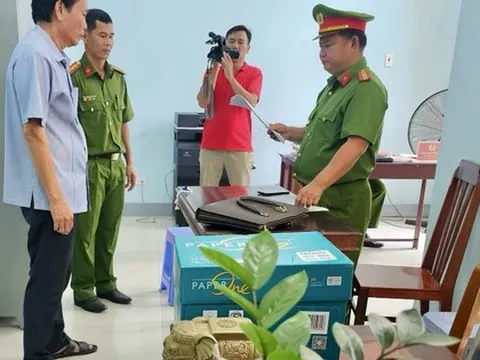 Khởi tố, bắt tạm giam 2 Phó Chủ tịch thành phố