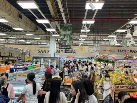 5 ngày nghỉ lễ, siêu thị - trung tâm thương mại "hốt bạc" nhờ nắng nóng?