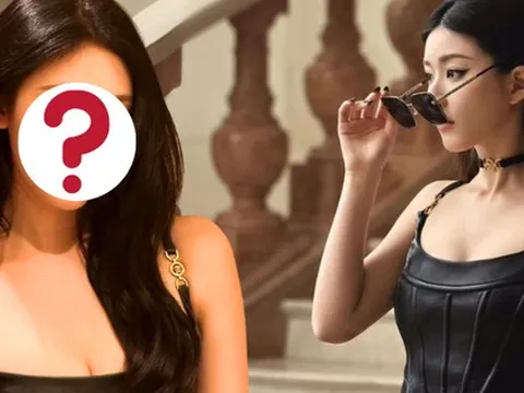 Cùng là đại sứ Versace, Triệu Lộ Tư lép vế trước “bản sao” Jennie khi đụng hàng lẫn lúc diện đồ hiệu cao cấp