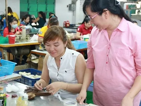 Đủ tuổi nhưng chưa đủ năm tham gia BHXH, cách nào để có lương hưu?