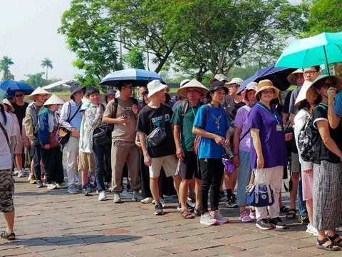 Du lịch Huế "bội thu" dịp lễ 30/4 và 1/5