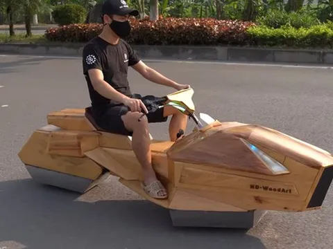 Ông bố 9x Bắc Ninh làm mô tô bay bằng gỗ: Mất gần 2 tháng, không bay được nhưng như lơ lửng trên không