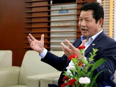 FPT phá đỉnh, ông Trương Gia Bình ngồi im vẫn "bỏ túi" 2.700 tỷ đồng