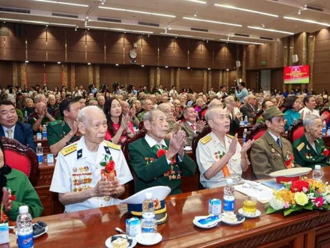 Lãnh đạo Tp.Hà Nội tri ân các chiến sĩ trong chiến dịch Điện Biên Phủ