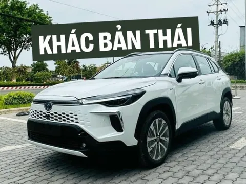 Ảnh thực tế Toyota Corolla Cross 2024 giá từ 820 triệu tại đại lý: Đúng vua công nghệ phân khúc, có điểm khác bản Thái