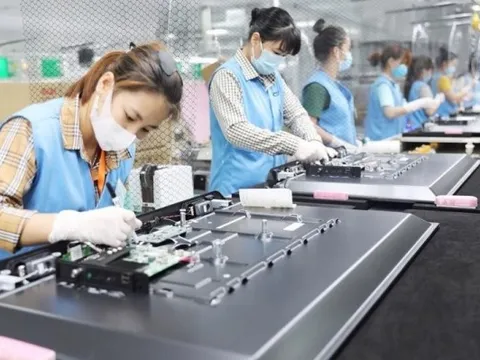 Tập đoàn công nghệ lớn gia tăng hiện diện tại Việt Nam: Cơ hội nào cho ngành điện tử?