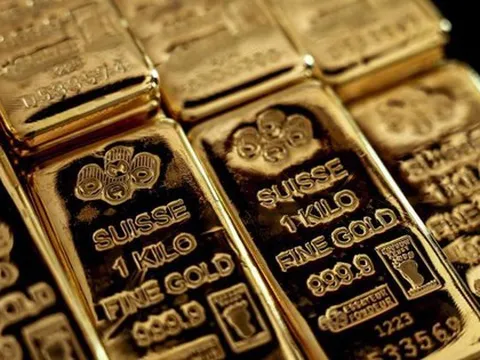 Giá vàng tăng cao kỷ lục, vì sao?