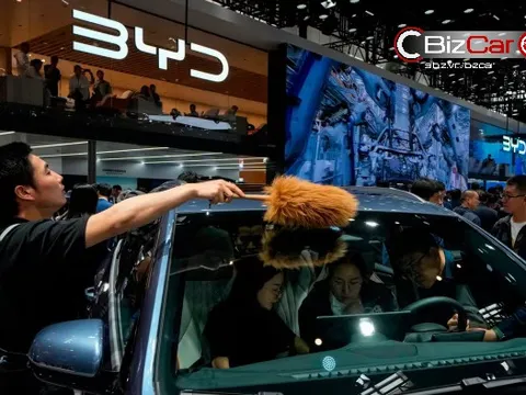 Ngày tàn của các đại lý ô tô xăng: Hàng loạt showroom ở Trung Quốc đã chuyển sang bán xe điện nội địa, từ bỏ xe xăng vì doanh số giảm thê thảm