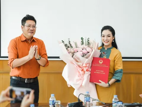 Tiến sĩ âm nhạc, NSƯT Tân Nhàn được bổ nhiệm Trưởng khoa Thanh nhạc Học viện Âm nhạc Quốc Gia
