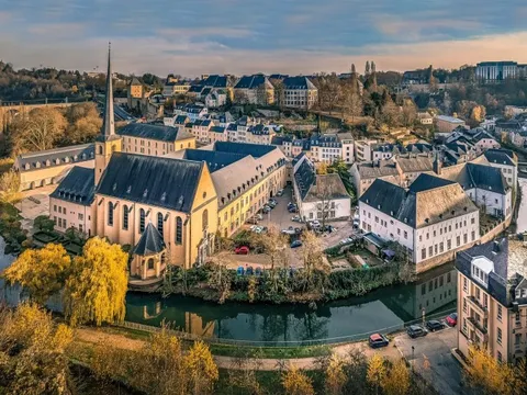 Theo cách tính này, không phải Mỹ, 1 nước nhỏ hơn Hà Nội mới giàu nhất thế giới, GDP (PPP) gấp 9 lần Việt Nam