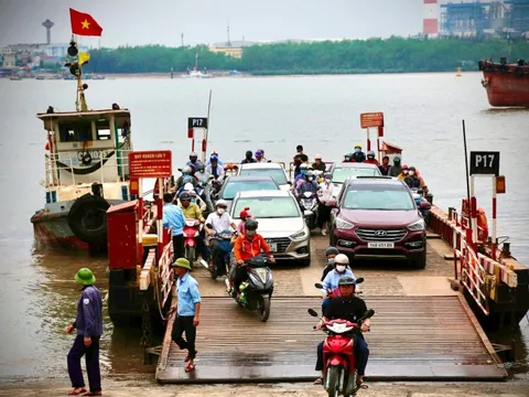Bến phà 45 tuổi, dài nhất miền Bắc sắp kết thúc sứ mệnh lịch sử, "giao nhiệm vụ" cho cây cầu gần 2000 tỷ