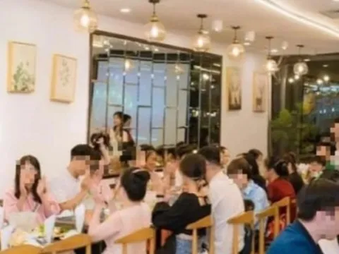 Đi ăn nhà hàng mang theo rượu bia rồi "bóc phốt" vì bị tính phí, thanh niên nhận phản ứng bất ngờ từ dân mạng đến nỗi phải xóa bài