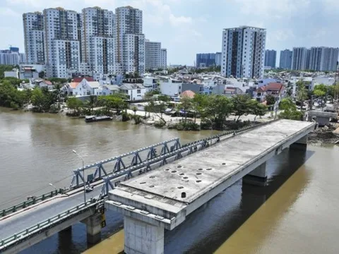 Cận cảnh hai cầu nghìn tỷ giải cứu ùn tắc cửa ngõ phía Nam TPHCM sắp về đích