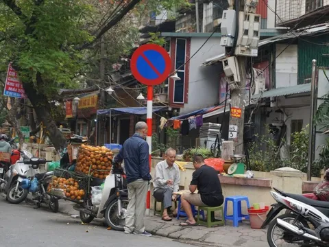 Thu phí vỉa hè cần nhanh hơn