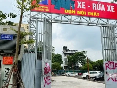 Bãi xe ngang nhiên hoạt động tại quận Tây Hồ bất chấp bị xử phạt