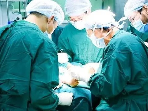 Đồng Nai: Phẫu thuật thành công cho 2 bệnh nhi bị chân khoèo bẩm sinh