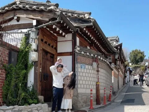 Hàn Quốc trong mắt em bé 1 tuổi lung linh thế nào: Chuyến đi 9 ngày 8 đêm được kể lại trong 40 tấm hình