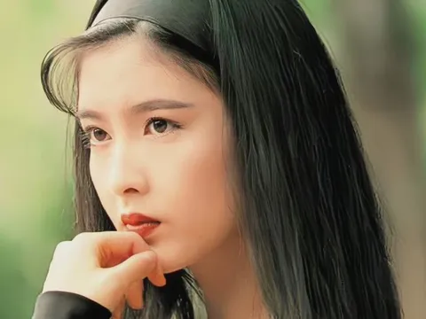 Ngọc nữ số 1 showbiz hack tuổi cực đỉnh sau 30 năm, U60 vẫn trẻ đẹp như thiếu nữ khiến netizen quá sốc