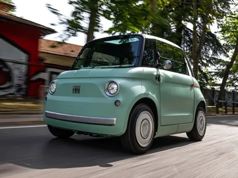 Ý chặn bán hàng trăm xe của Fiat chỉ vì một chi tiết trang trí cực nhỏ