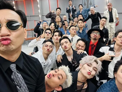 Khung hình 27 "anh tài" gây sốt: BB Trần lộ tạo hình chưa từng thấy, Tuấn Hưng - ST Sơn Thạch đột ngột vắng mặt