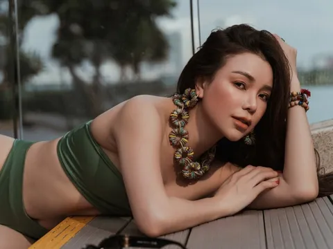 Mỹ nhân Việt từng trắng tay vì bị lừa 30 tỷ, giờ là mẹ đơn thân, tuổi U35 ngày càng đẹp nóng bỏng