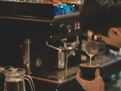 Chi 2,1 tỷ mở quán cafe nhưng nhận kết đắng: Chàng trai đóng cửa hàng sau 9 tháng, đành quay lại làm nhân viên văn phòng