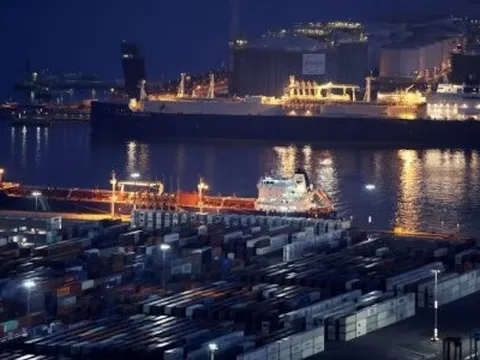 Bị cấm tại khắp các cảng, Nga khai phá ‘thiên đường’ mới cho dầu thô, 80% sản lượng xuất khẩu sang khu vực này