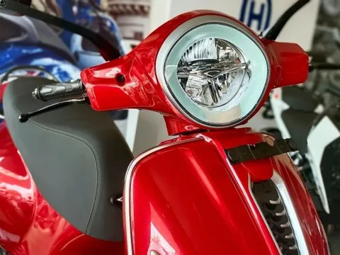 Chiếc xe máy điện thiết kế sang chảnh, trang bị xịn xò giá chỉ 29 triệu đồng